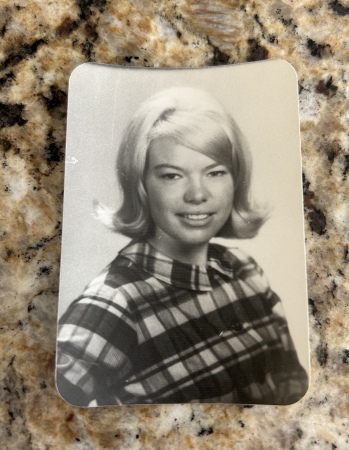 Carolyn Peyton's Classmates profile album