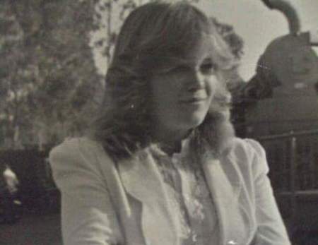 Wendy Stitt's Classmates profile album