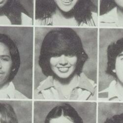 Sandy Villalobos' Classmates profile album