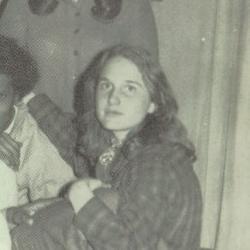 Carolyn Burns' Classmates profile album