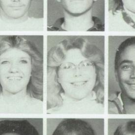 Lori Taylor's Classmates profile album