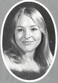 Linda Daniels' Classmates profile album