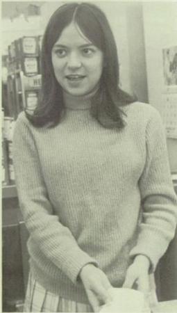 Suzanne Taylor's Classmates profile album