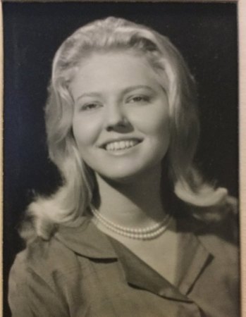 Sharon Meadows' Classmates profile album