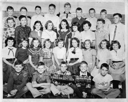 Class photos from Weymouth Elementary schools