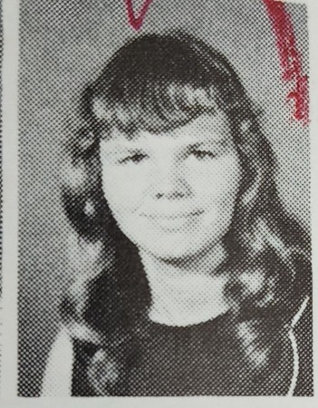 Linda Barfoot's Classmates profile album