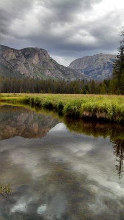 Beautiful Grand Lake