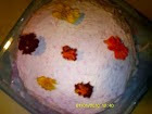a cake i made w. eatable flowers 