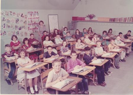 Evelyn Creppel's album, MRS BRUCE&#39;S FIRST GRADE CLASS 1960