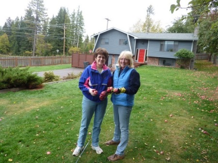 Leslee & Marge - apple pickers