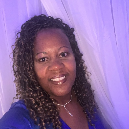 Gwen Thomas's Classmates® Profile Photo