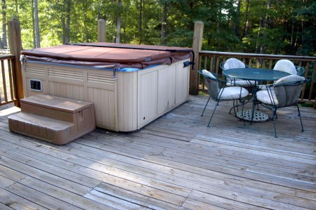 Hot Tub at Sugar Maple Road !