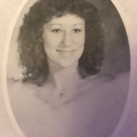 Wanda OMara (Lewis)'s Classmates profile album