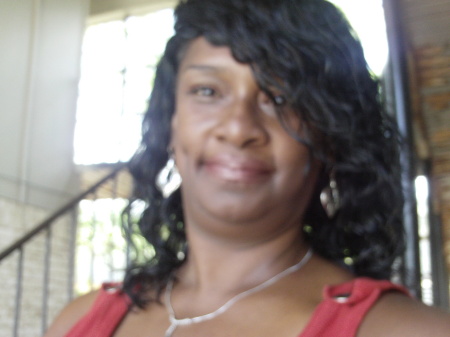 Yolanda Lyons/lee's Classmates® Profile Photo