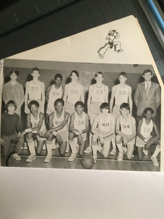 Coulwood Jr. High basketball team 