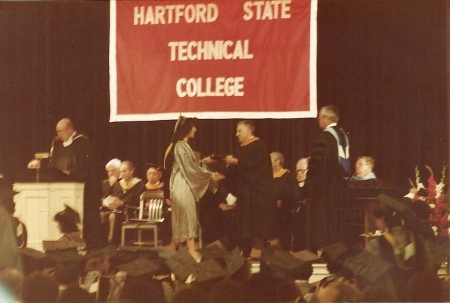 Marilyn D'Amato's album, 1985 Grads -computer girls