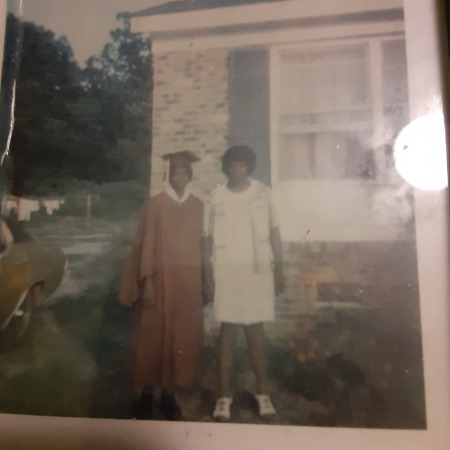 Gloria Matthews' Classmates profile album