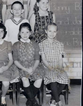 Suzanne Dalzell (Walsh)'s Classmates profile album