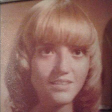 Cindy Oskey's Classmates profile album