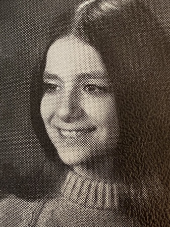 Karen Stamos' Classmates profile album