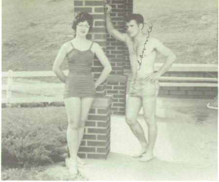 Carolyn Morris' Classmates profile album