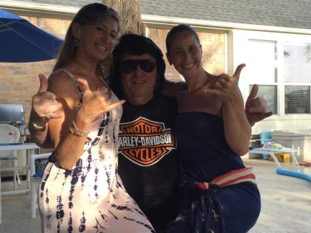 More Elvis fans!