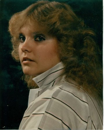 Donna Vantlin's Classmates profile album