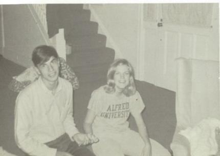 Mary Robinson's Classmates profile album