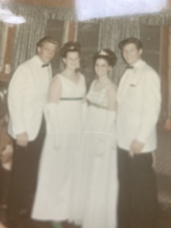 Deborah Hubbs' Classmates profile album