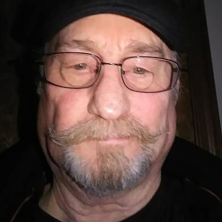 carl essig's Classmates® Profile Photo