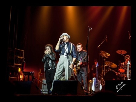 Fronting the j geils band, way too much fun!