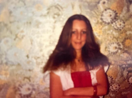 Pamela Harris' Classmates profile album