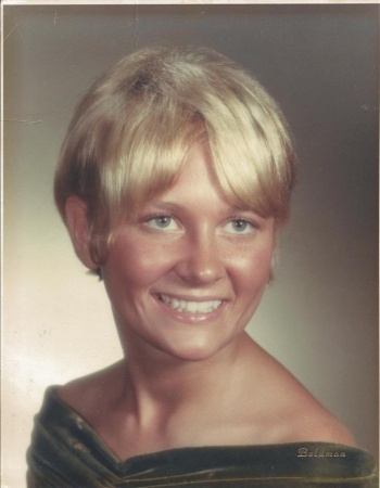 Cheryl Lindholm's Classmates® Profile Photo