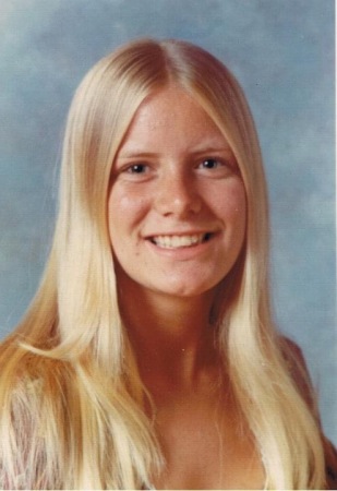 Laurie Thompson's Classmates profile album