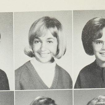 Wendy Miller's Classmates profile album