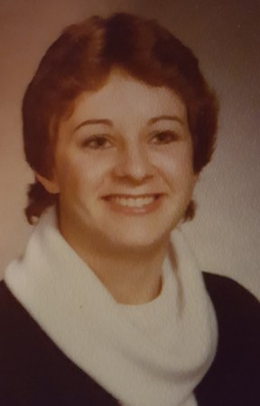 Lisa Coates' Classmates profile album