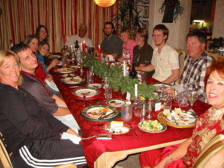 2005 Christmas Dinner Table 
