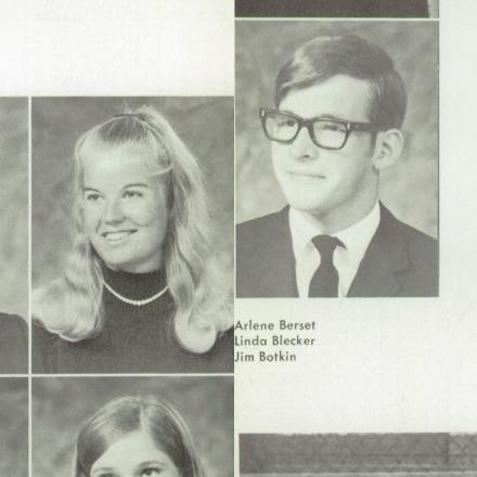 Mindy Nissen's Classmates profile album