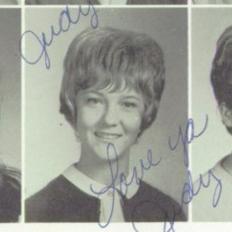Gloria Davis' Classmates profile album