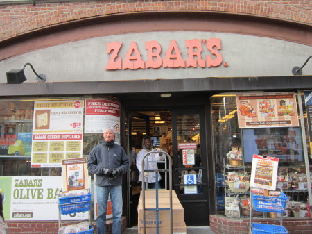 Steve outside Zabar