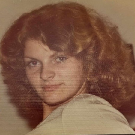 Lisa Murphy's Classmates profile album