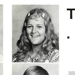 Donna Roberts' Classmates profile album