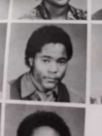Arnold Jones' Classmates profile album