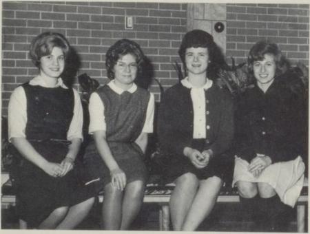 Elaine Yarling's Classmates profile album