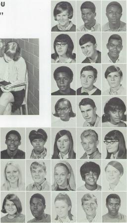 Betty Roberts' Classmates profile album