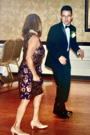 Madre and Hijo Dance