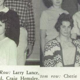 Linda Hunt's Classmates profile album