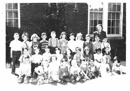 Mrs. Guthrie's First grade, about 1950