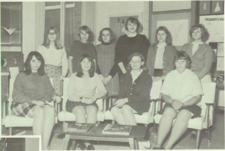 Linda McKellip's Classmates profile album