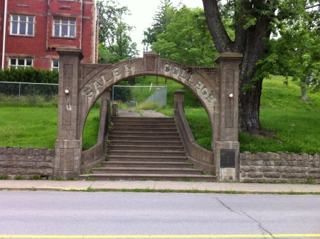 The Salem College Arch